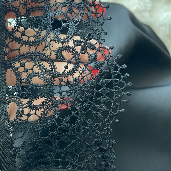 NEW MINUET Elegant Black Lace Halter Dress - Picture 9 of 9